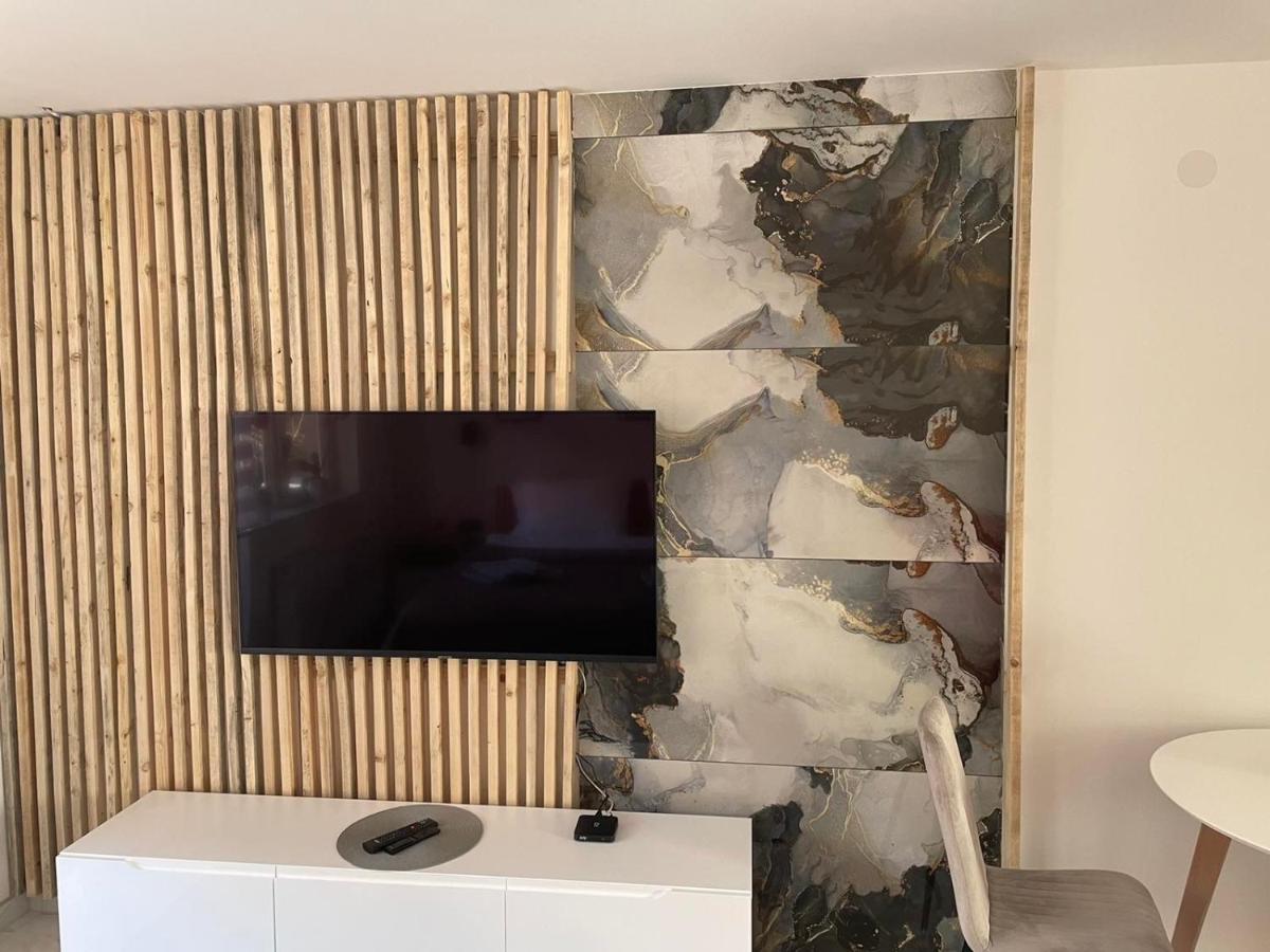 Apartman Afrodita Lux 1 Ni Exterior foto